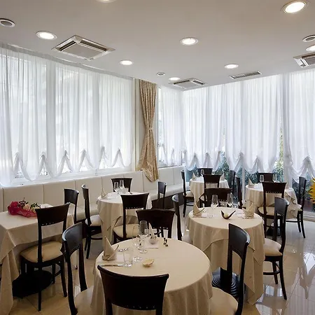 Ghirlandina リミニ