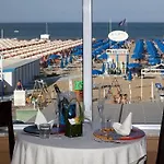 Ghirlandina 3* Rimini