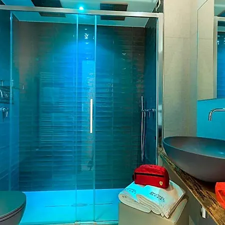 Ghirlandina Otel 3*