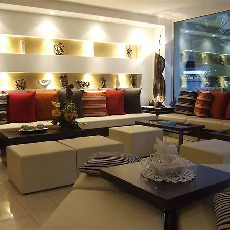 Otel Ghirlandina 3*