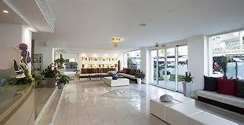 Hotel Ghirlandina Rímini