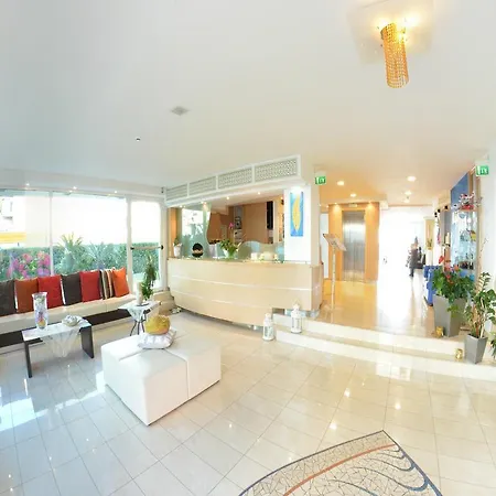 Ghirlandina Hotel 3*