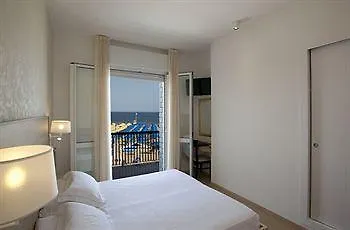 Ghirlandina ريميني