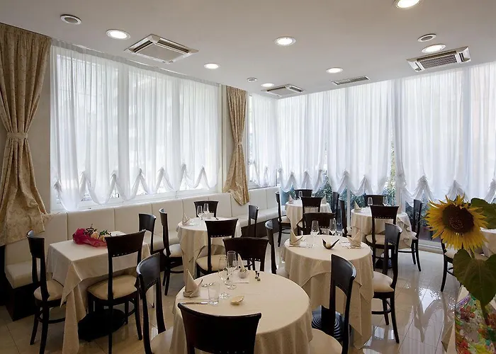 Ghirlandina ريميني