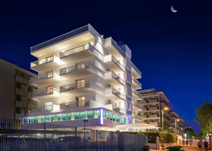 Ghirlandina 3* ريميني