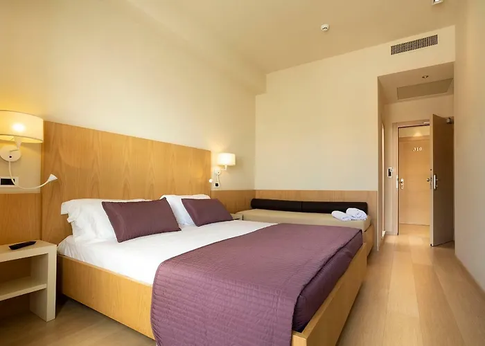 Ghirlandina Hotel